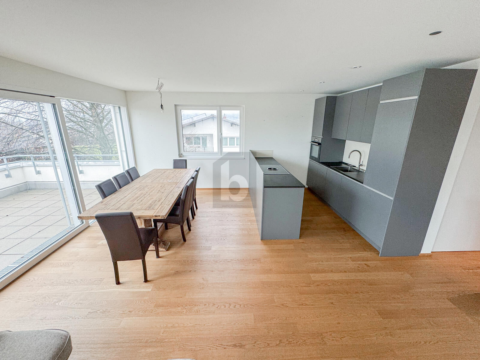 TRAUMHAFTES PENTHOUSE IN TOP LAGE /  / 6832&nbsp;Sulz-R�this / Bild 1