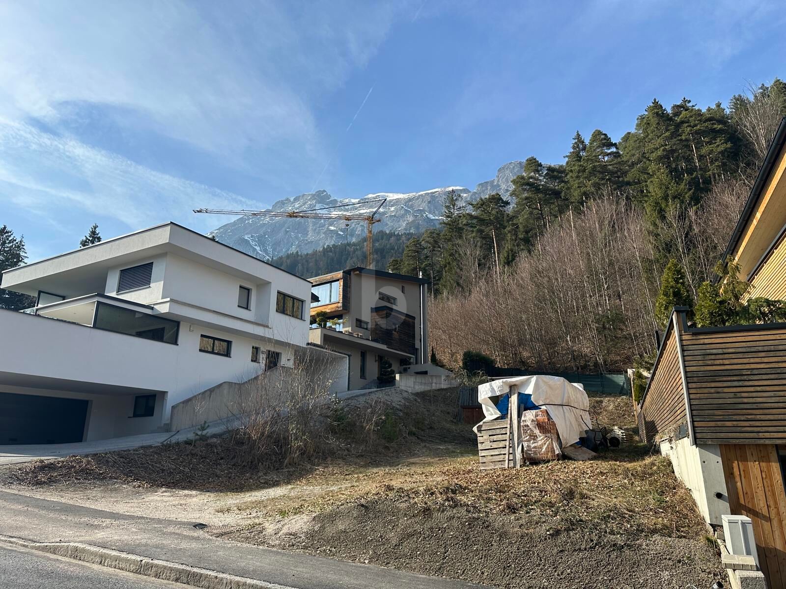 NATUR VOR DER HAUST�R: SONNIGES GRUNDST�CK MIT ZUGANG ZUM WALD /  / 6069&nbsp;Gnadenwald / Bild 1