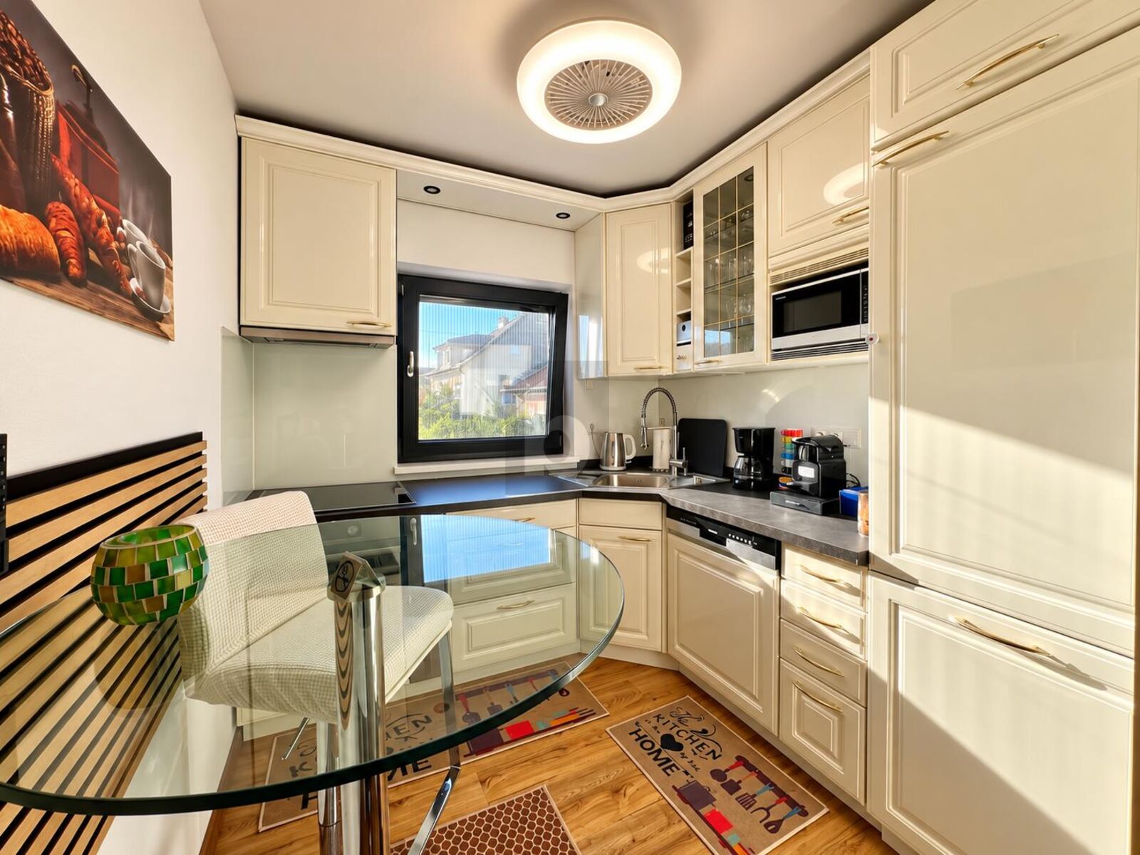 Preisreduktion! NEU SANIERT MIT NIEDRIGEN BK! SONNIGER BALKON UND GUTE INFRASTRUKTUR / / 5020 Salzburg / Bild 2