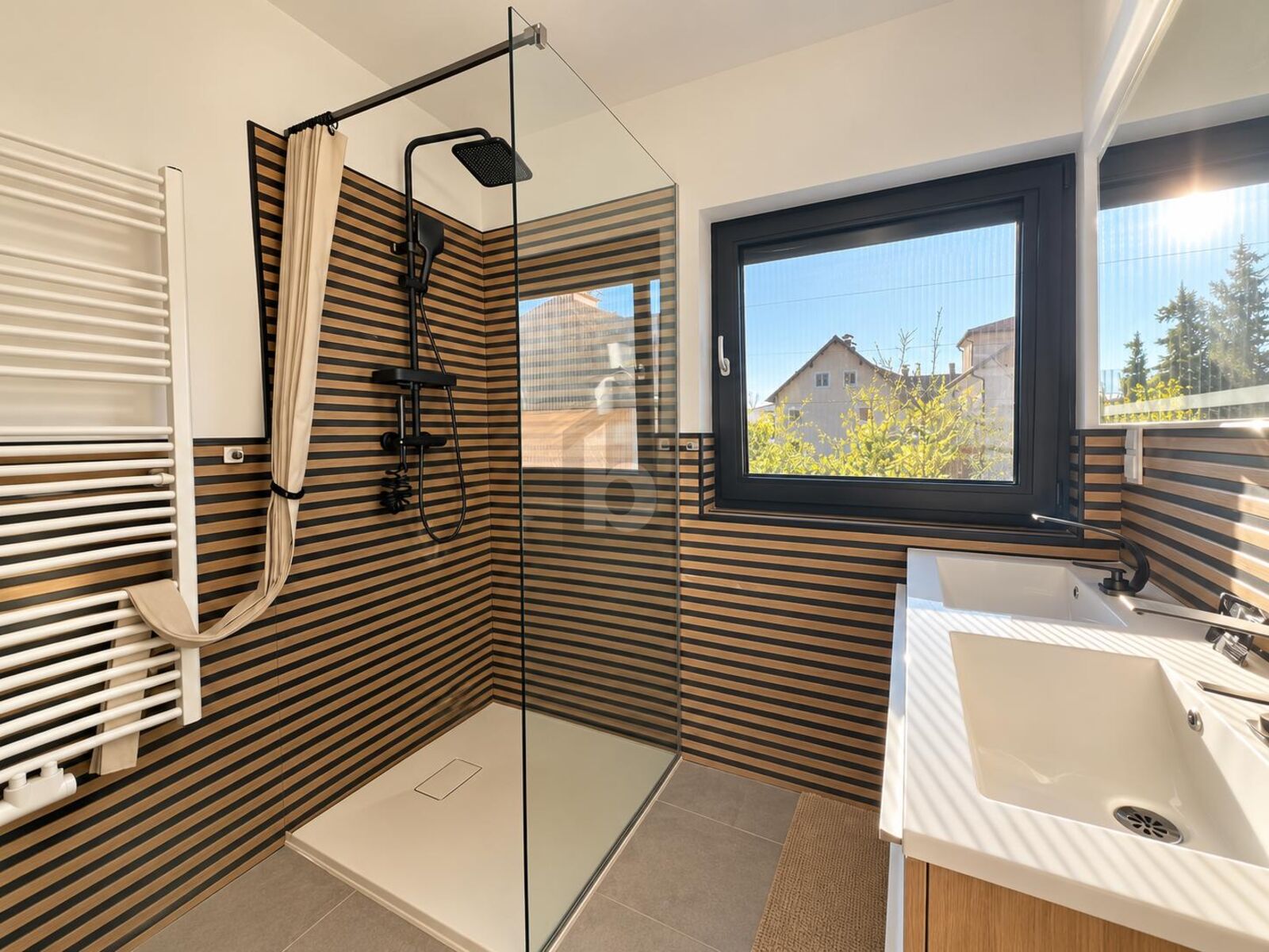 Preisreduktion! NEU SANIERT MIT NIEDRIGEN BK! SONNIGER BALKON UND GUTE INFRASTRUKTUR / / 5020 Salzburg / Bild 3