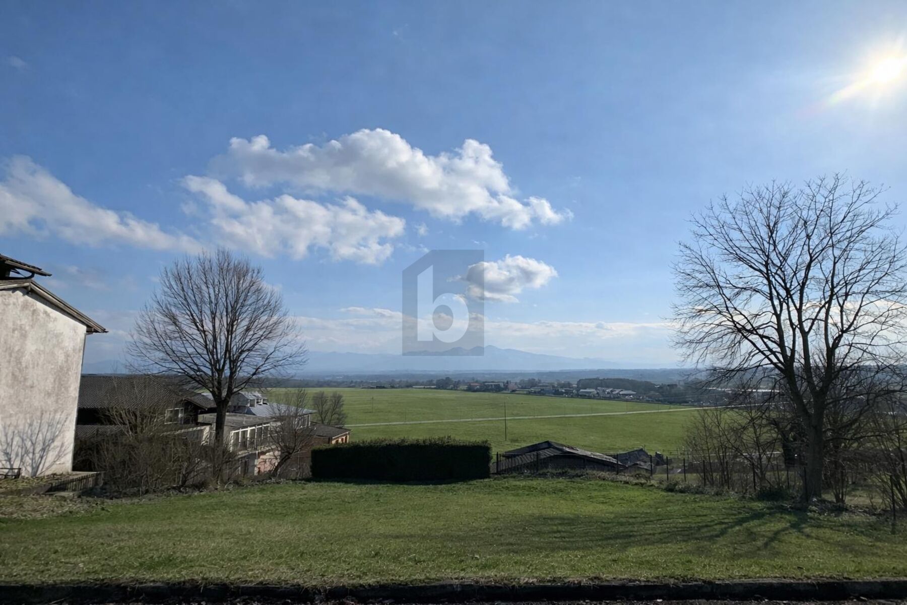 EXKLUSIVES BAUGRUNDST�CK MIT WEITBLICK AUF DIE BERGE