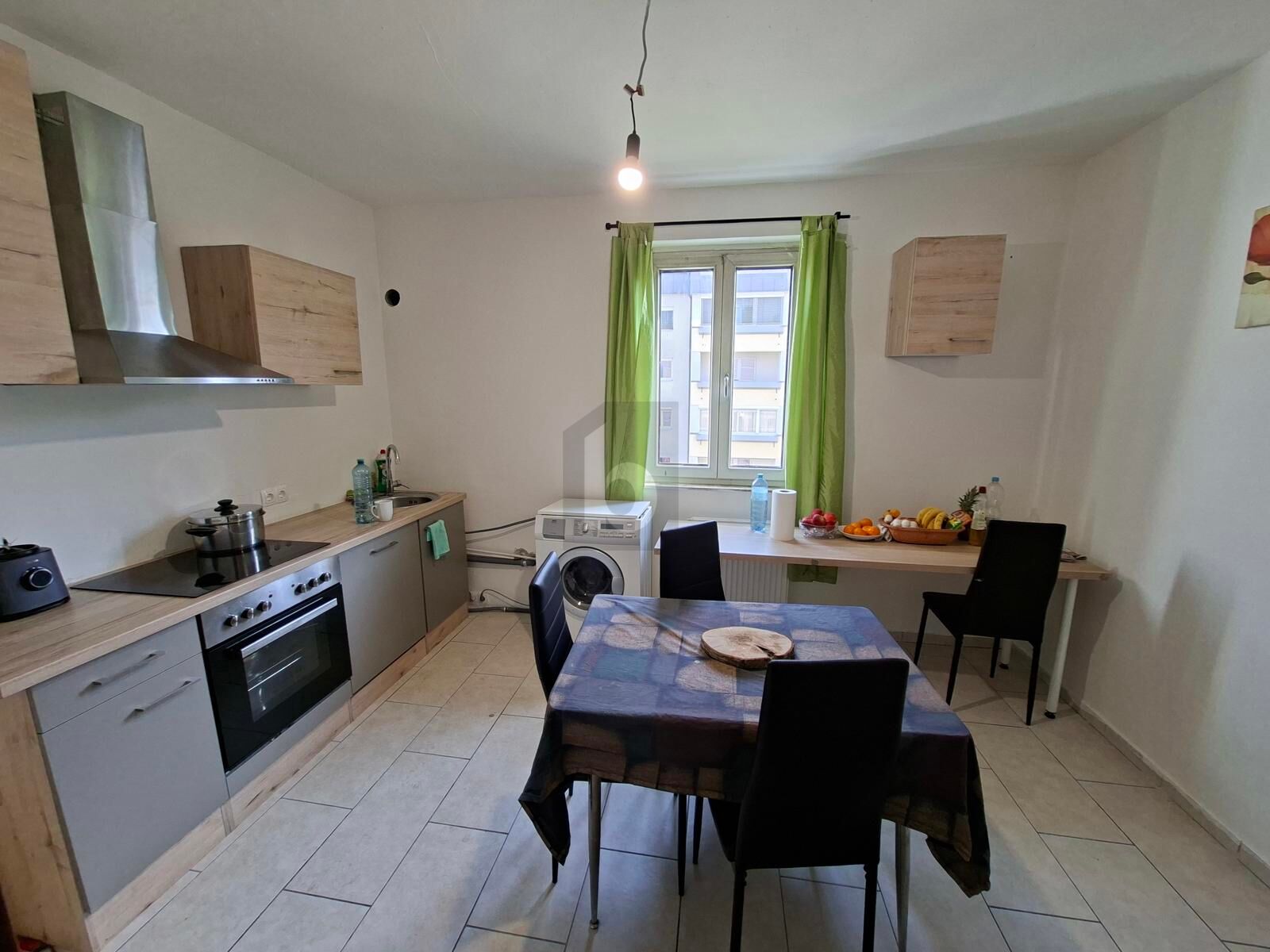 TOLLE LAGE MIT SONNIGEN BALKON /  / 9020&nbsp;Klagenfurt am W�rthersee / Bild 1