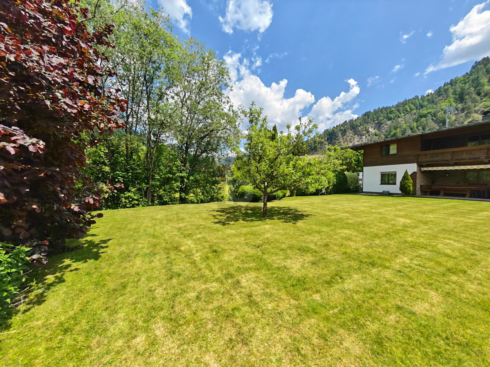 SONNIG UND ZENTRAL, PERFEKTES GRUNDST�CK ZUR VERWIRKLICHUNG DES EIGENEN WOHNTRAUMS! /  / 6383&nbsp;Erpfendorf / Bild 3