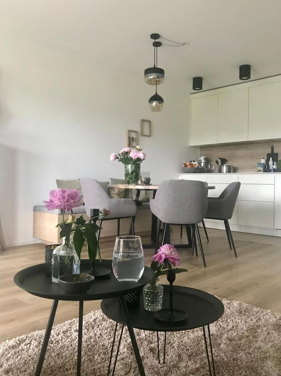 MODERN, MÖBLIERT, SOFORT EINZIEHEN ? HOCHWERTIGE GARTENWOHNUNG / / 5166 Perwang am Grabensee / Bild 3