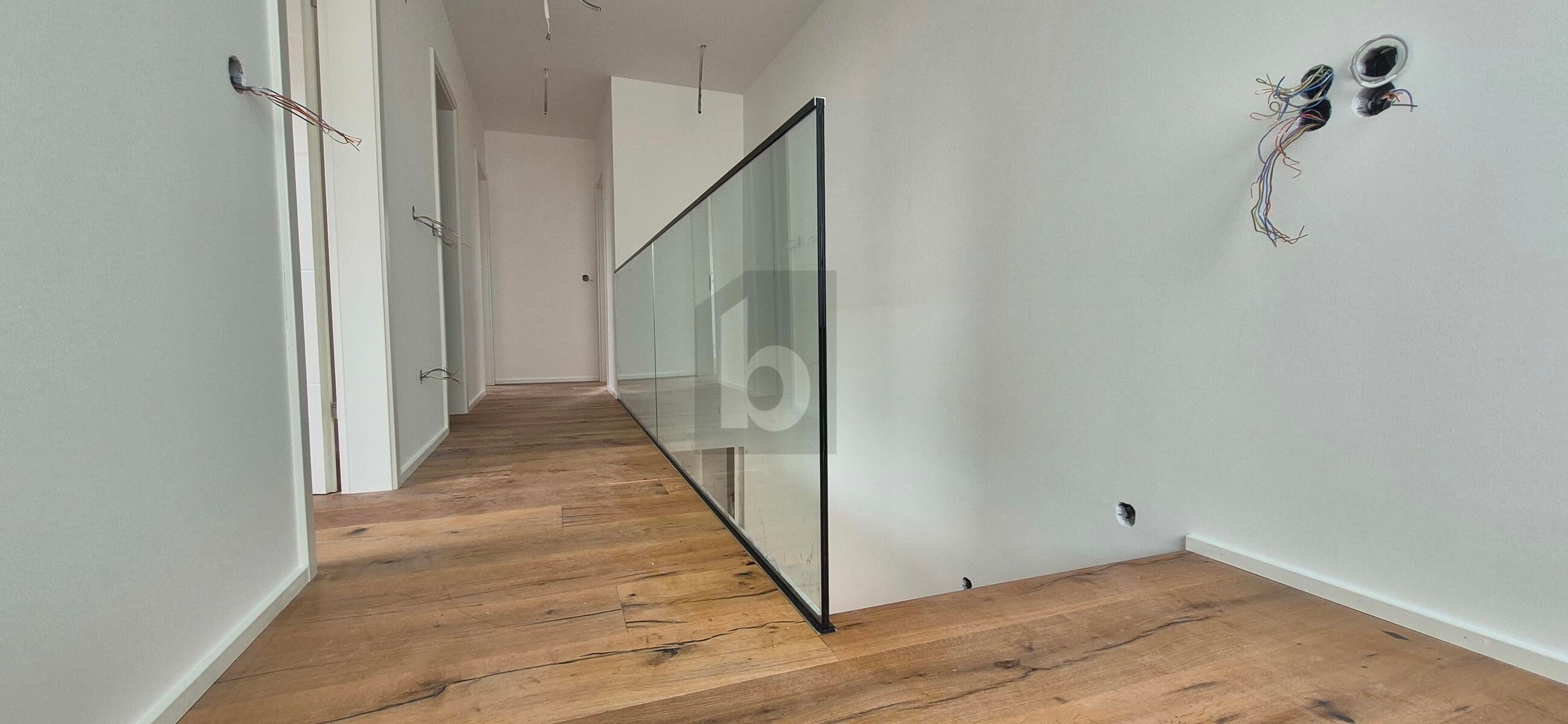 MODERNE ARCHITEKTUR TRIFFT AUF HÖCHSTE WOHNQUALITÄT / / 3350 Haag / Bild 3