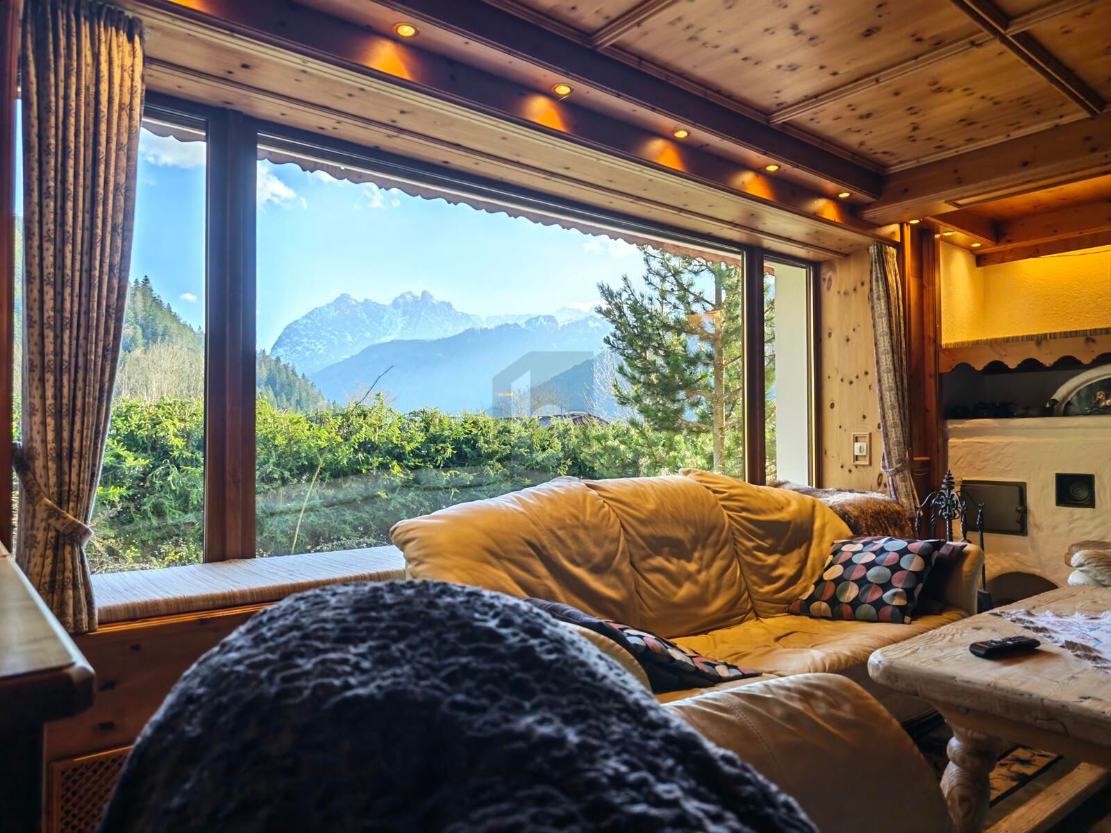 ZWEITWOHNSITZ M�GLICH!!! SONNIGE LAGE MIT EINZIGARTIGEM PANORAMABLICK AUF DEN WILDEN KAISER  /  / 6385&nbsp;Schwendt / Bild 1