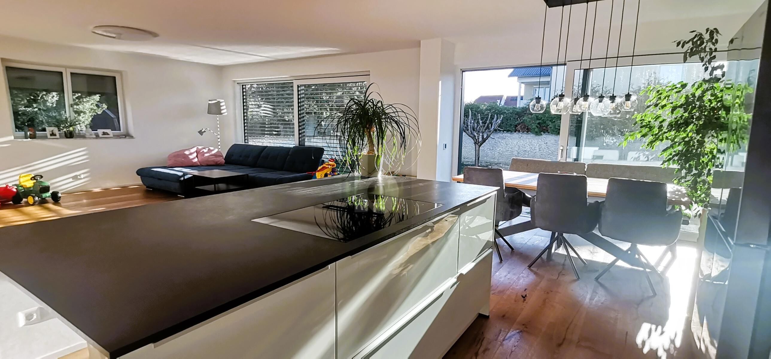 MODERNE KLASSIK - VOLLUNTERKELLERTER BUNGALOW MIT GARTEN /  / 2700&nbsp;Wiener Neustadt / Bild 1