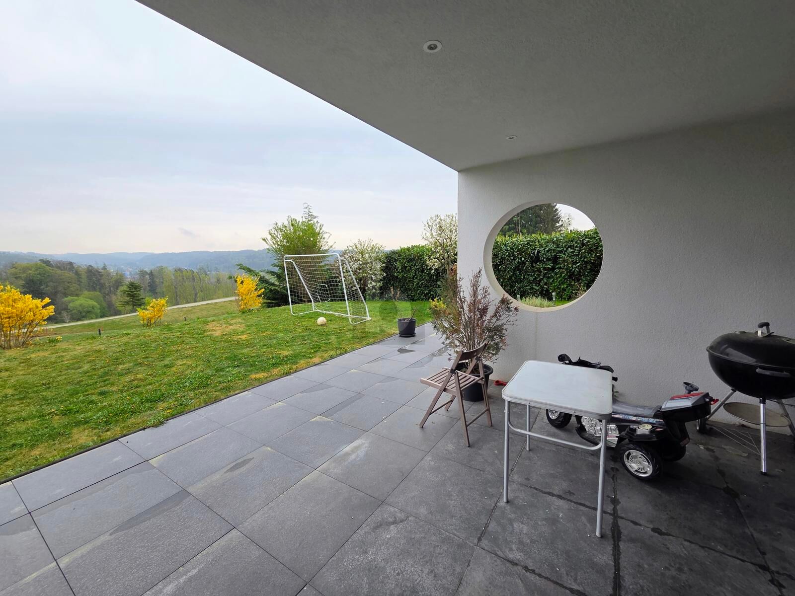 MODERNES LUXUSHAUS MIT GOLFPLATZBLICK & GRO�Z�GIGEM WOHNKONZEPT /  / 8075&nbsp;Hart bei Graz / Bild 4