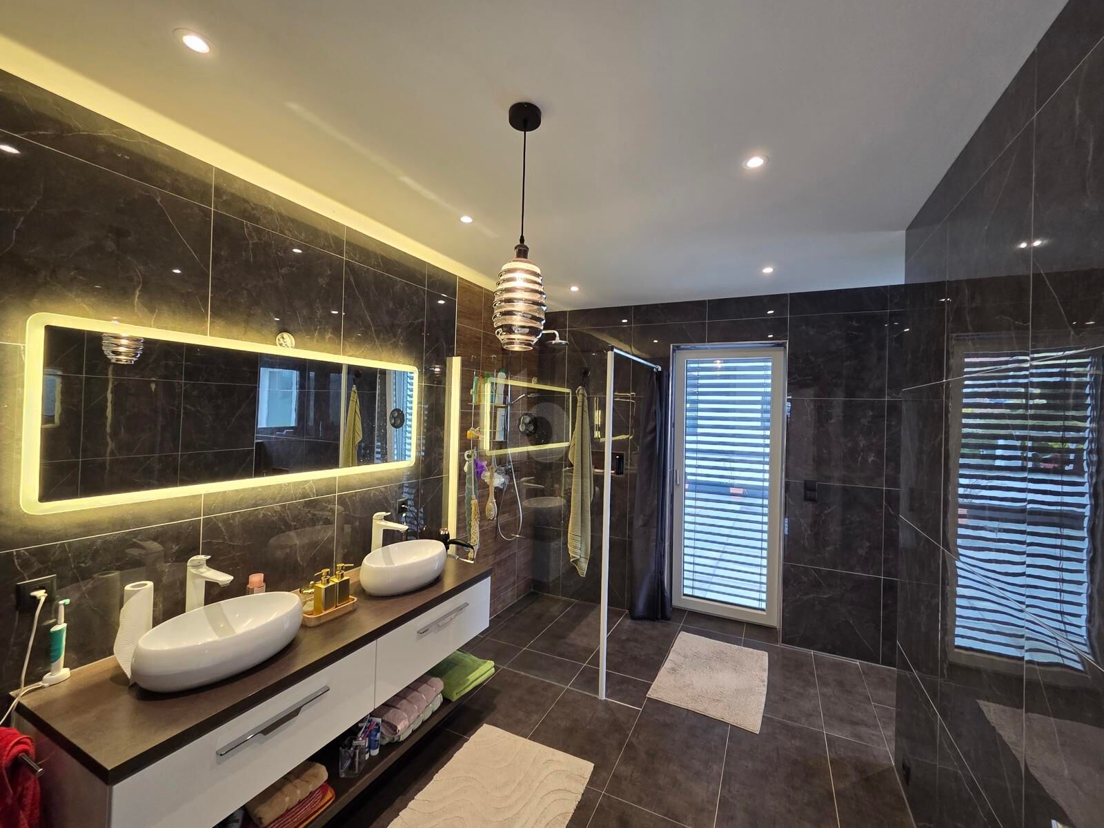 MODERNES LUXUSHAUS MIT GOLFPLATZBLICK & GRO�Z�GIGEM WOHNKONZEPT /  / 8075&nbsp;Hart bei Graz / Bild 3