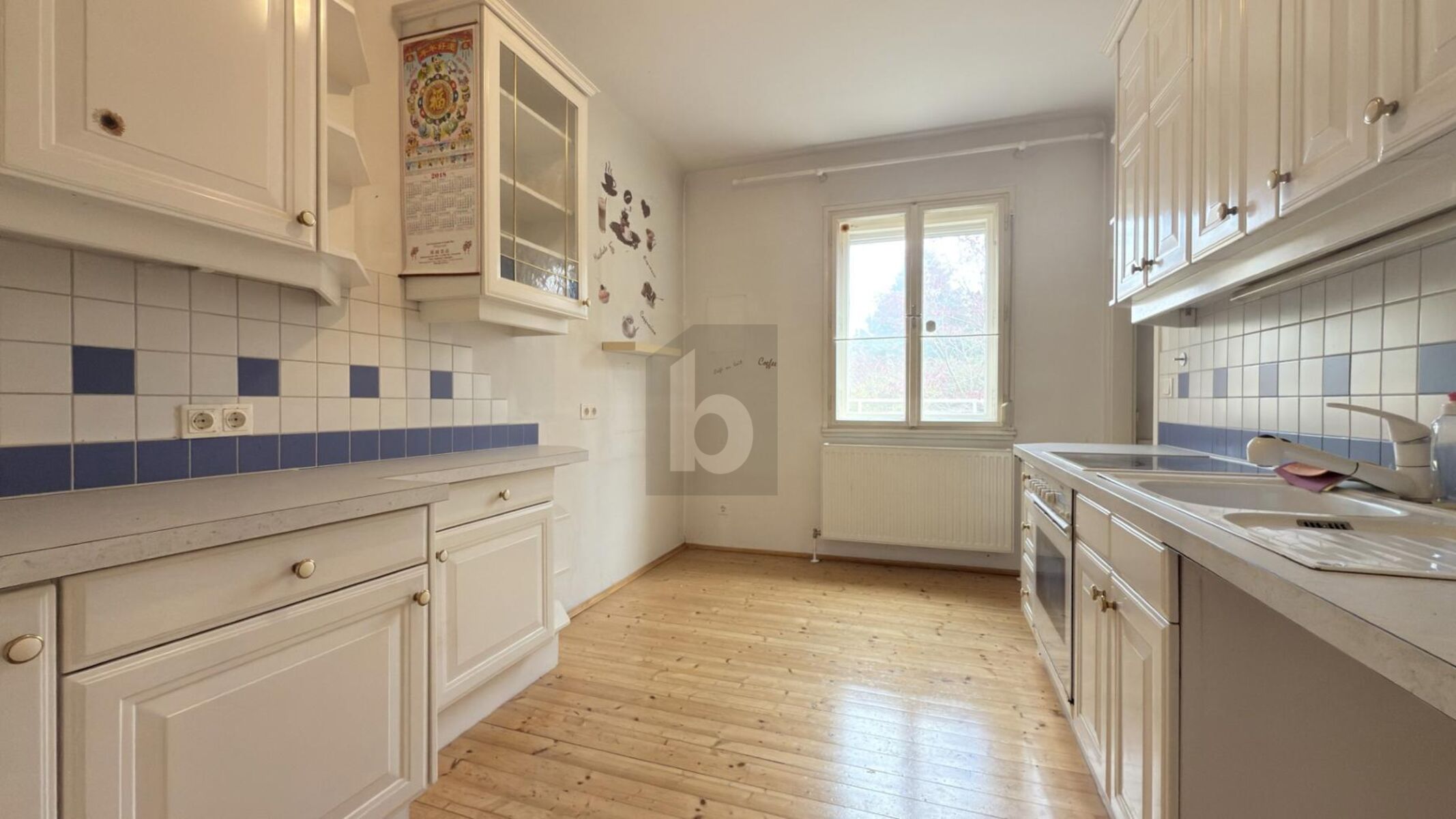 IM ZEHNERVIERTEL MIT VOLLKELLER, GARAGE UND LOFT-DACHGESCHOSS - 2 WOHNEIHEITEN M�GLICH /  / 2700&nbsp;Wiener Neustadt / Bild 3