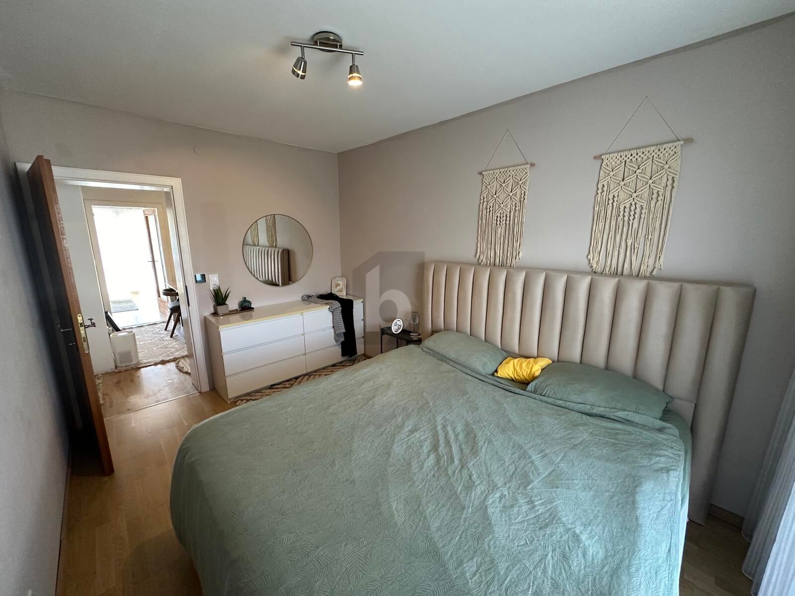 RUHE, LICHT & AUSSICHT ? STILVOLLE WOHNUNG MIT GARTEN UND BALKON /  / 6020&nbsp;Innsbruck / Bild 2