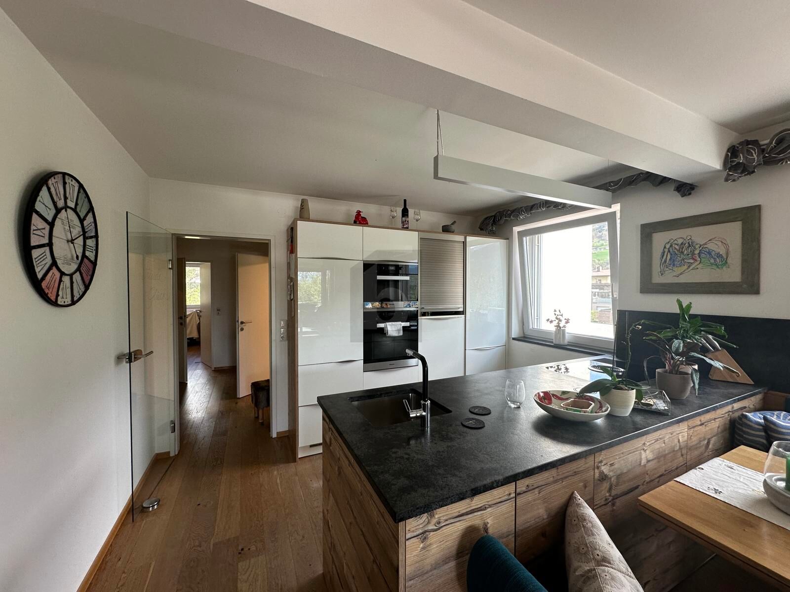 NEUBAU IN SONNIGER RUHELAGE MIT GRO�Z�GIGEM BALKON & ANKLEIDEZIMMER /  / 6135&nbsp;Stans / Bild 1