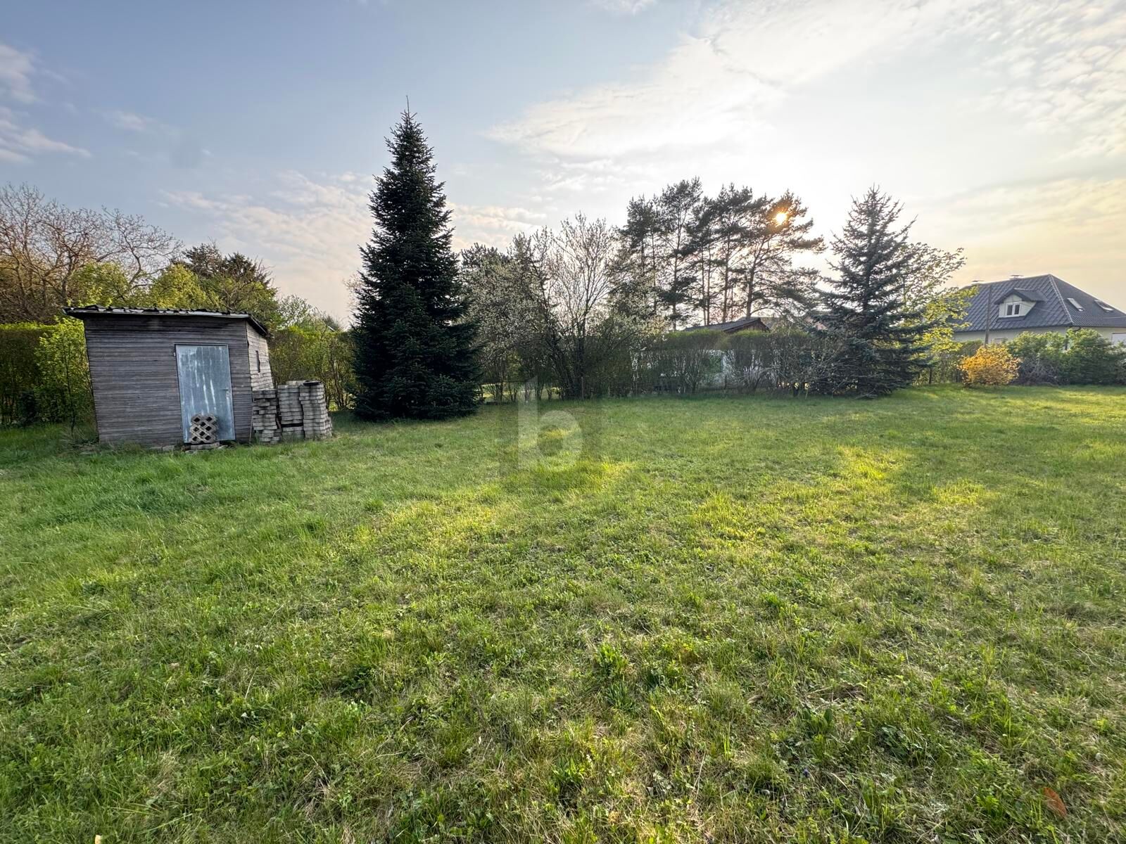 WUNDERSCH�NES GRO�ES GRUNDST�CK IN RUHIGER UND GR�NER LAGE  /  / 2230&nbsp;G�nserndorf / Bild 1