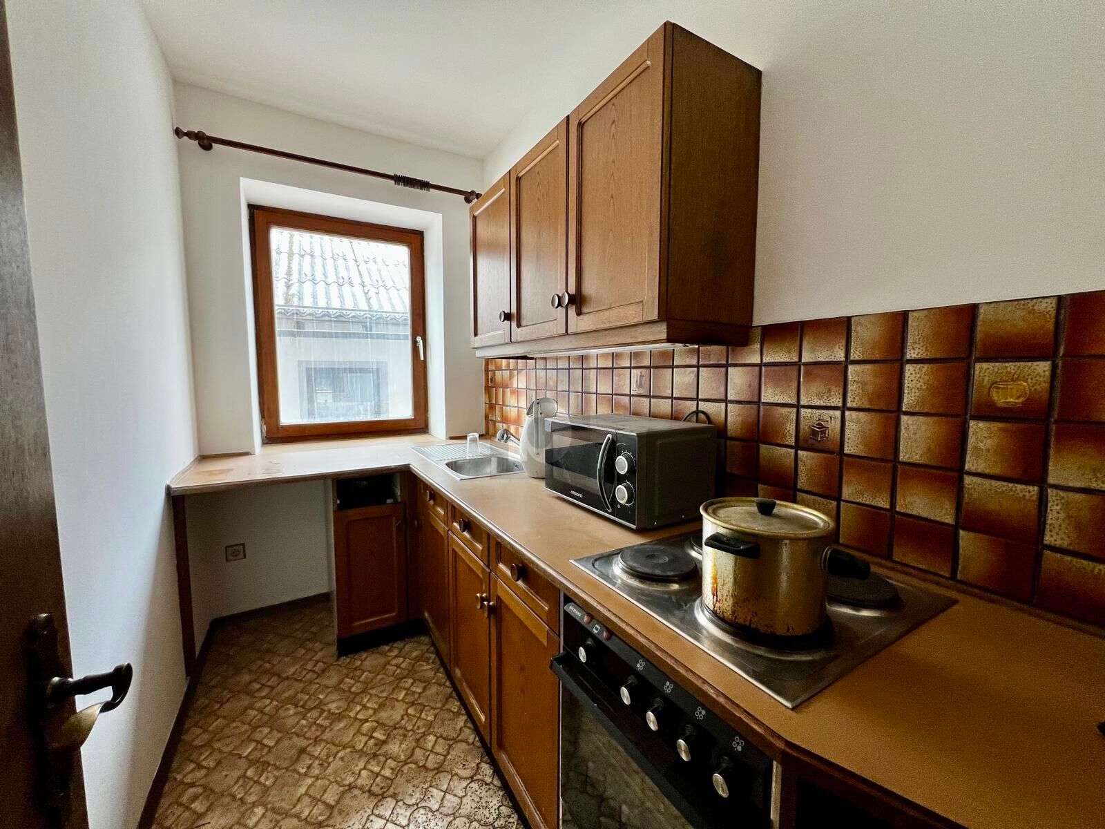 GROSSE CHANCE! VIEL POTENTIAL IN ZENTRALER LAGE MIT BALKON /  / 5541&nbsp;Altenmarkt im Pongau / Bild 2