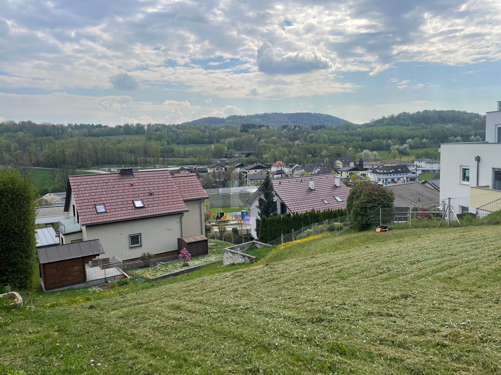 505 M� BAUGRUNDST�CK ? N�HE LINZ