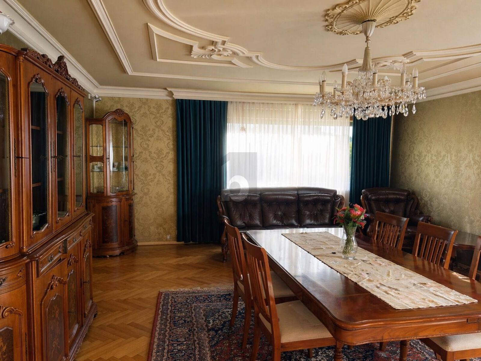 GRO�Z�GIGES WOHNHAUS MIT B�ROFL�CHE, 11 ZIMMERN, GARTEN & 2 GARAGEN /  / 4984&nbsp;Weilbach / Bild 1
