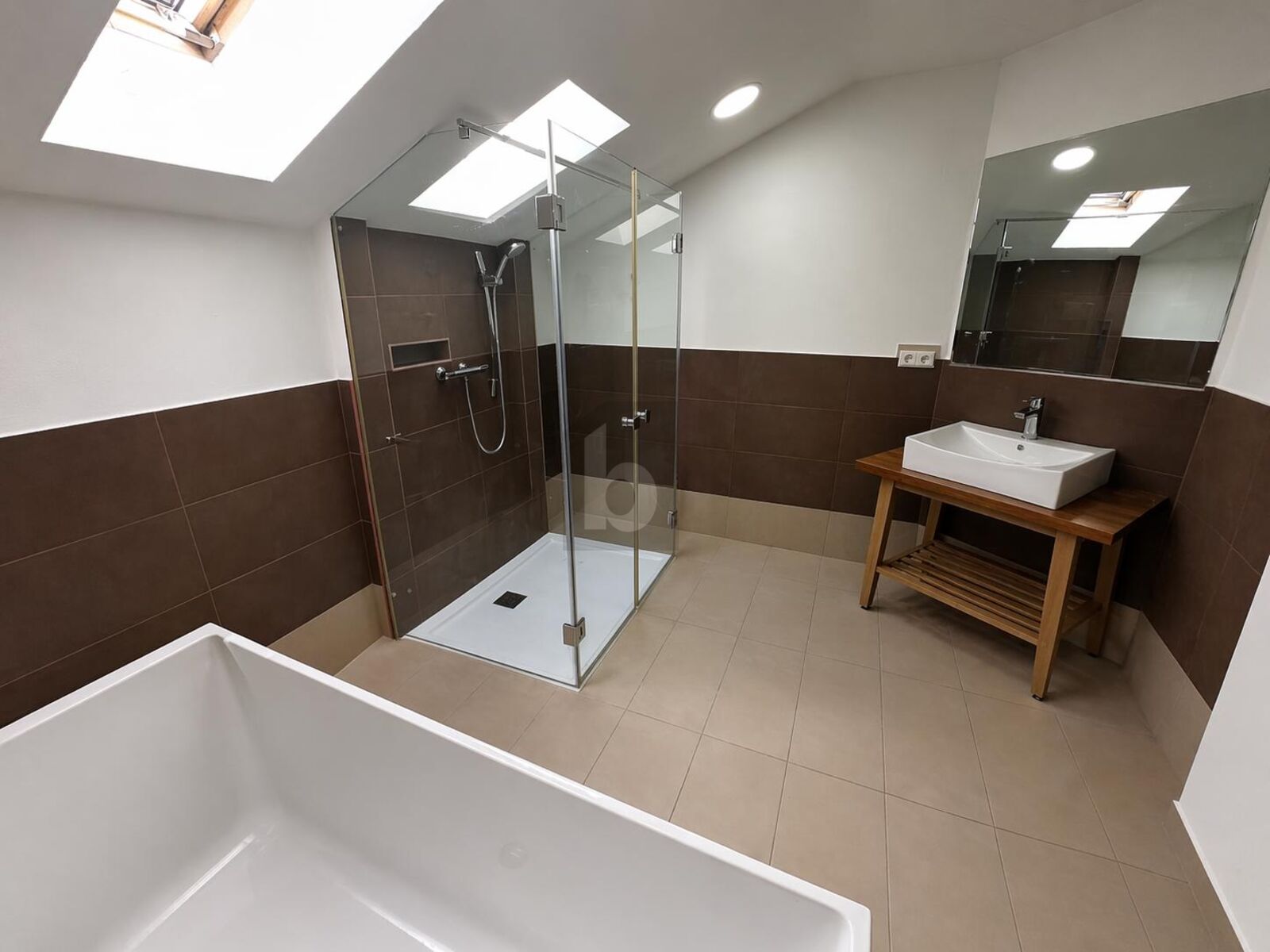 MODERNE ALMH�TTEN-ATMOSPH�RE TRIFFT STADTLAGE ? 3-ZIMMER MIT GARTEN /  / 5280&nbsp;Braunau am Inn / Bild 2