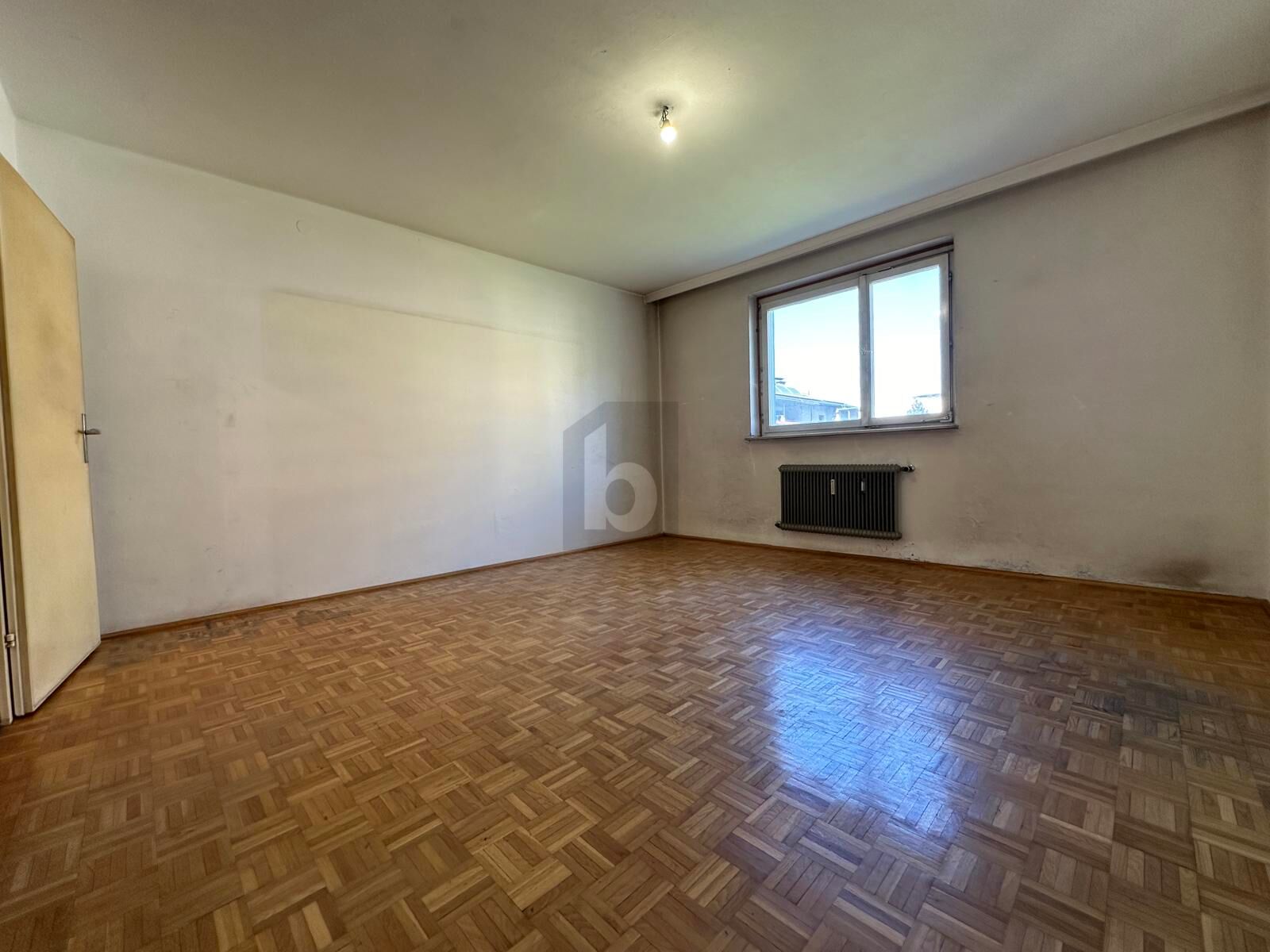 RENOVIERUNGSBED�RFTIGE WOHNUNG MIT OST- UND WESTBALKON UND IDEALER RAUMAUFTEILUNG /  / 6112&nbsp;Wattens / Bild 2