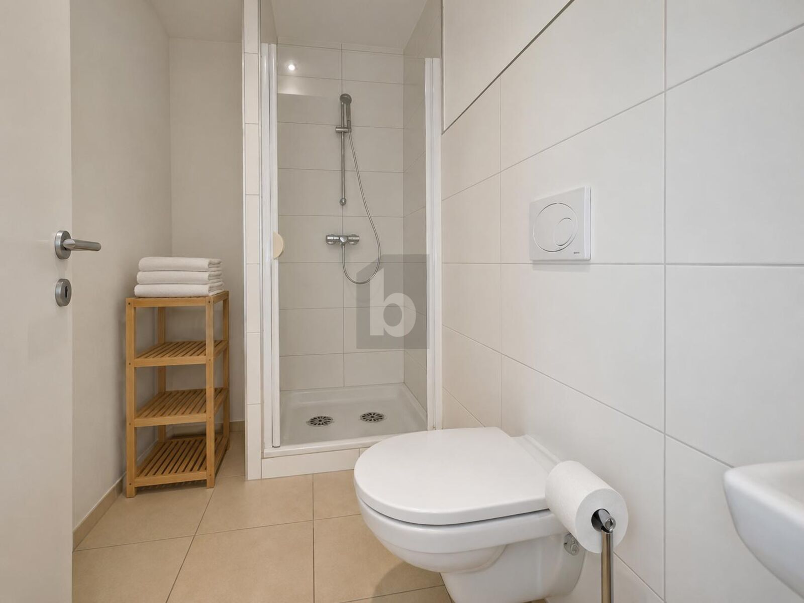 IDEAL FÜR SINGLES, PAARE ODER ANLEGER: WOHNUNG MIT EIGENGARTEN / / 4901 Ottnang am Hausruck / Bild 4