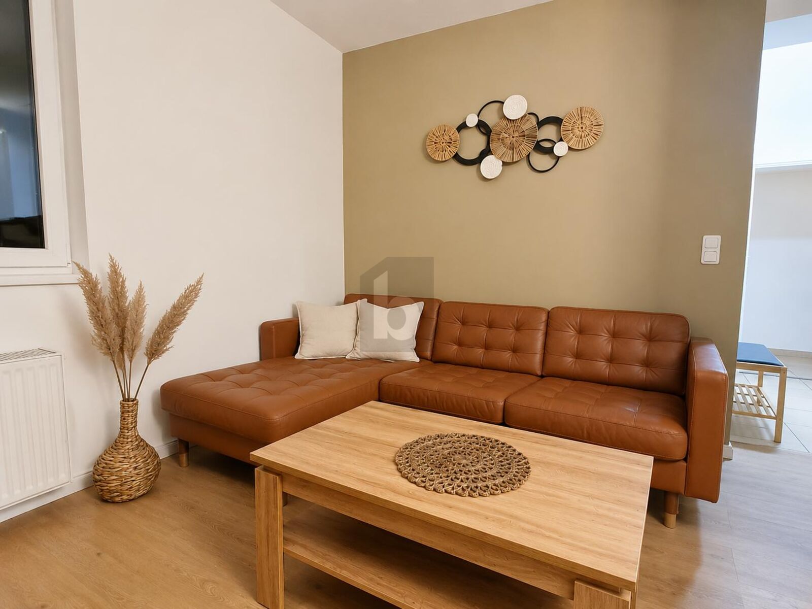 IDEAL F�R SINGLES, PAARE ODER ANLEGER: WOHNUNG MIT EIGENGARTEN