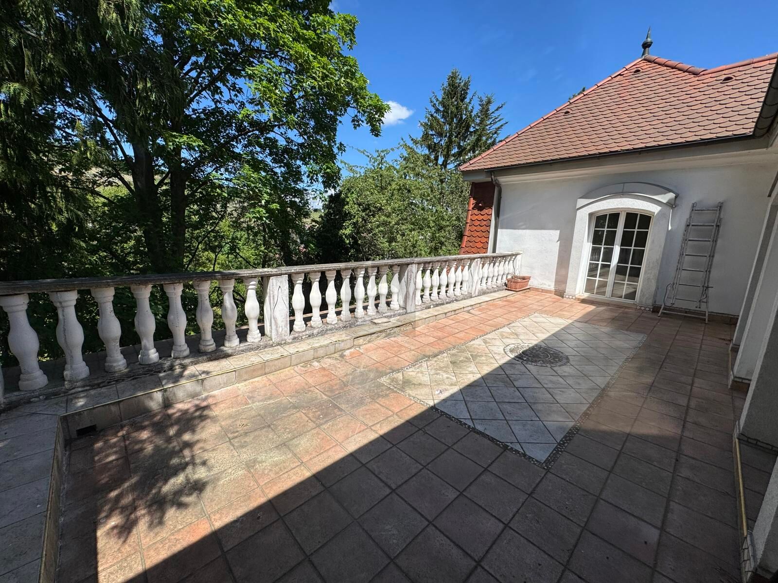 ZAUBERHAFTE VILLA MIT TRAUMHAFTEM BLICK AUF DIE WEINBERGE /  / 3400&nbsp;Klosterneuburg / Bild 3