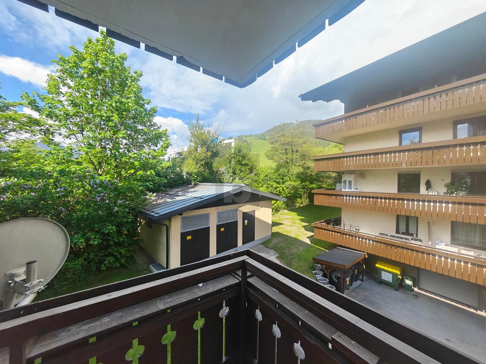 ZWEITWOHNSITZ  M�GLICH!!! ZENTRAL MIT SONNIGEM BALKON