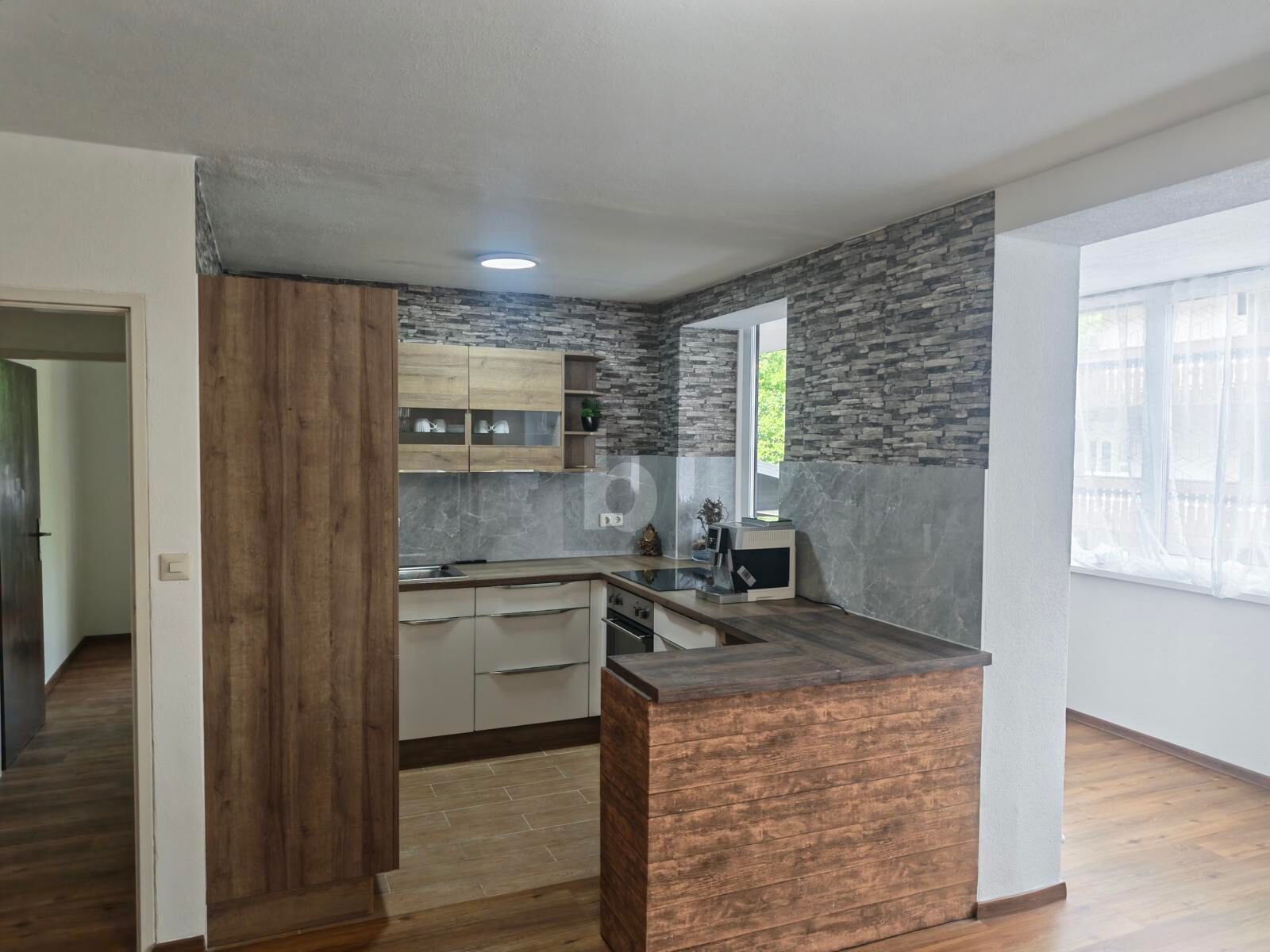 ZWEITWOHNSITZ  M�GLICH!!! ZENTRAL MIT SONNIGEM BALKON /  / 5700&nbsp;Zell am See / Bild 1