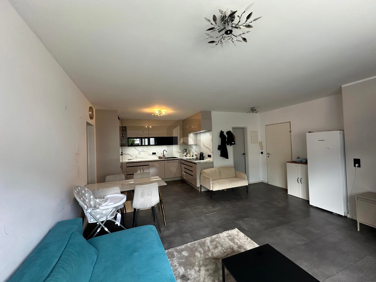 HELLE WOHLF�HLWOHNUNG IN RUHIGER LAGE MIT PERFEKTER INFRASTRUKTUR