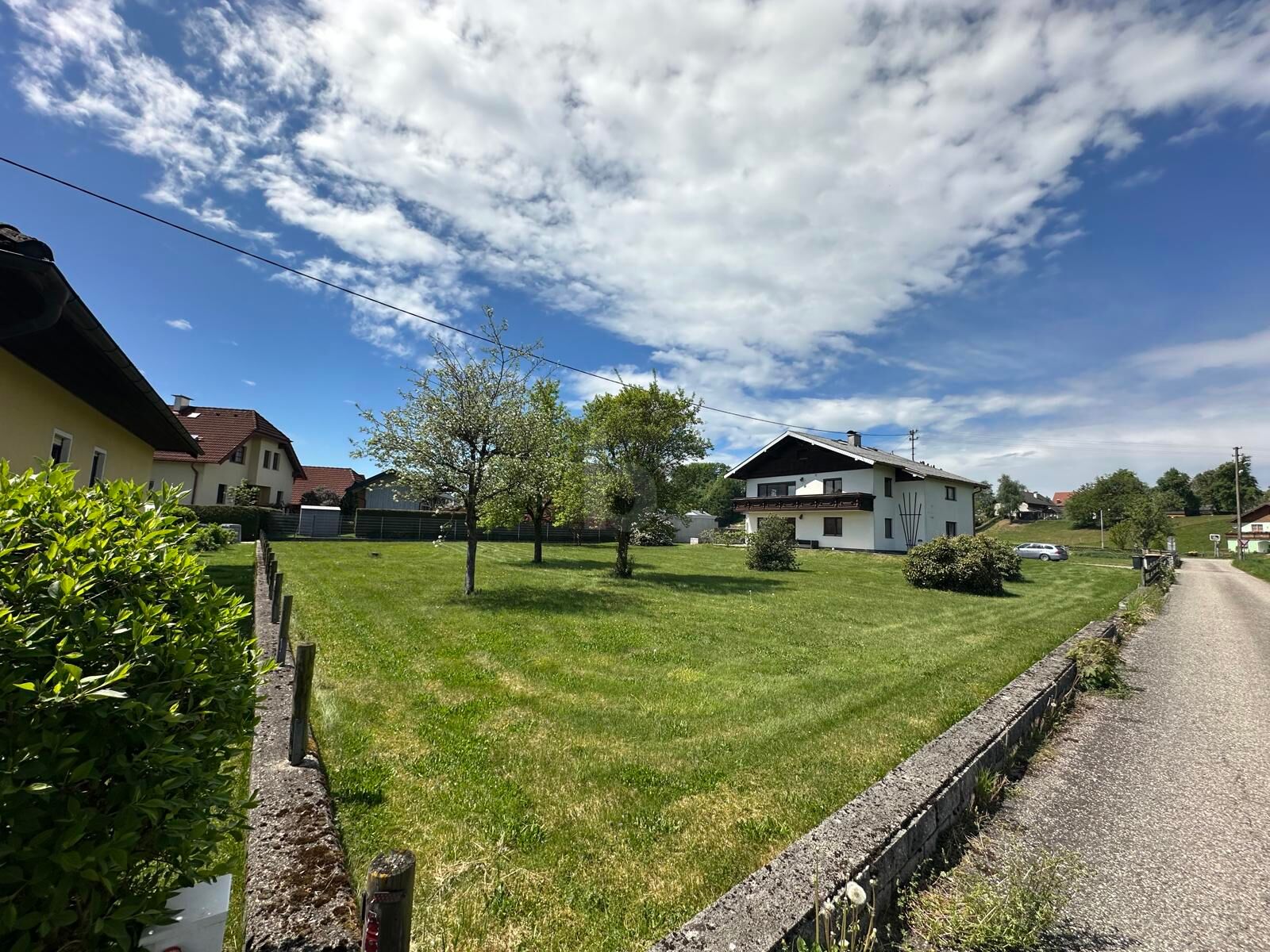 CA. 1.024 M� MIT POTENZIAL F�R BIS ZU 6 WOHNEINHEITEN
