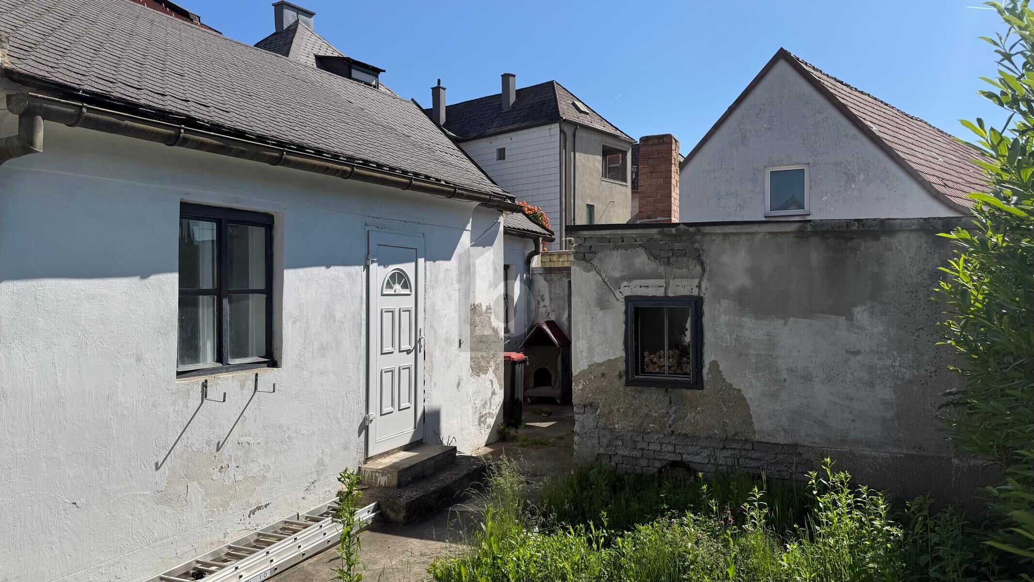 Preisreduktion! ROHDIAMANT IN ZENTRALER LAGE ? RUHIG GELEGENES OBJEKT MIT VIEL POTENZIAL ZUR SELBSTVERWIRKLICHUNG / / 7051 Großhöflein / Bild 2