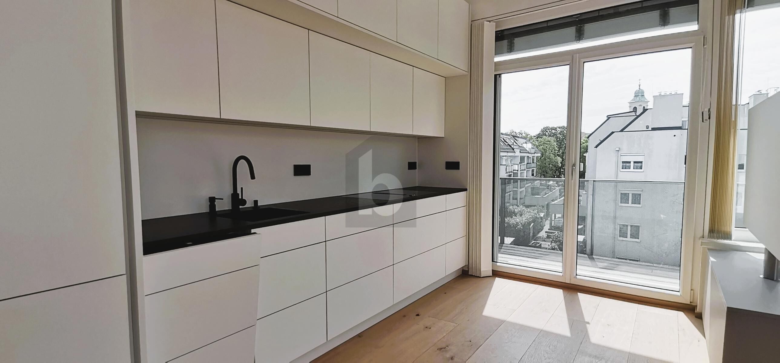 EXKLUSIV GESCHNITTEN - RUHELAGE MIT BALKON - HOCHWERTIGE AUSSTATTUNG /  / 2700&nbsp;Wiener Neustadt / Bild 1