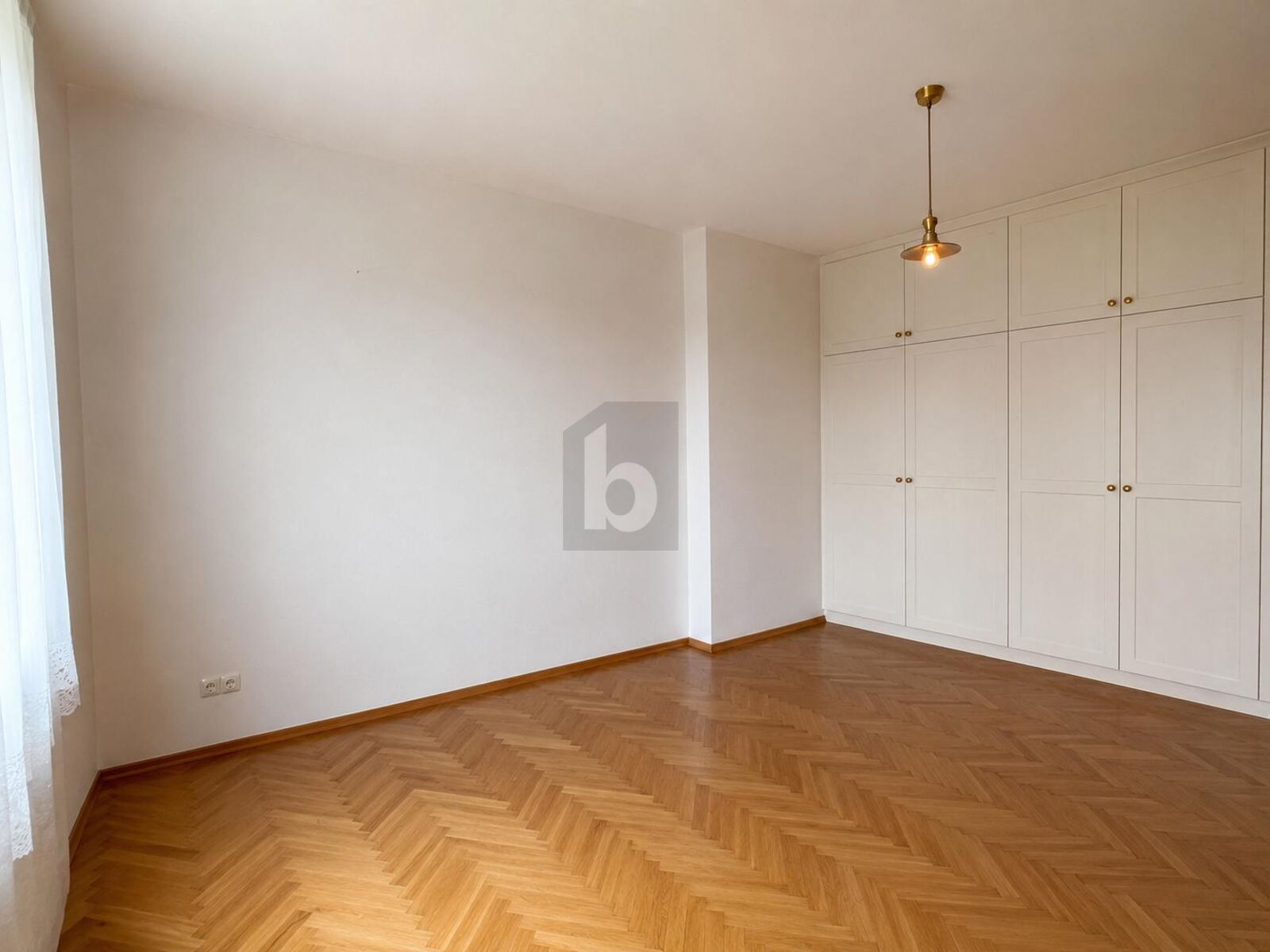 PREISHIT! SONNIGER BALKON, RUHIGE LAGE UND FRISCH SANIERT / / 8054 Graz / Bild 2