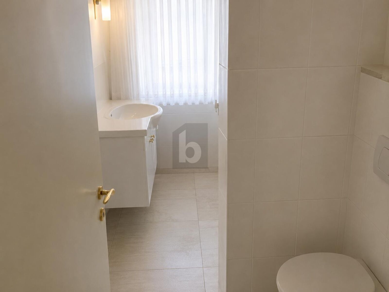 PREISHIT! SONNIGER BALKON, RUHIGE LAGE UND FRISCH SANIERT / / 8054 Graz / Bild 3