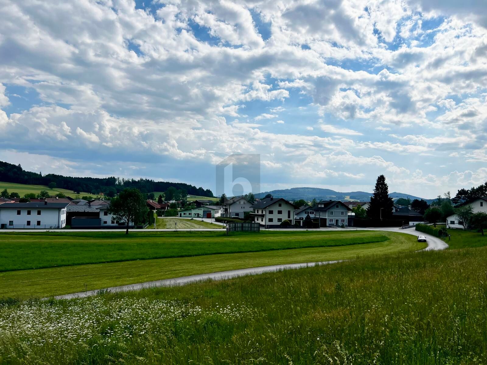 SUPER LAGE MIT IDEALEN M�GLICHKEITEN! 