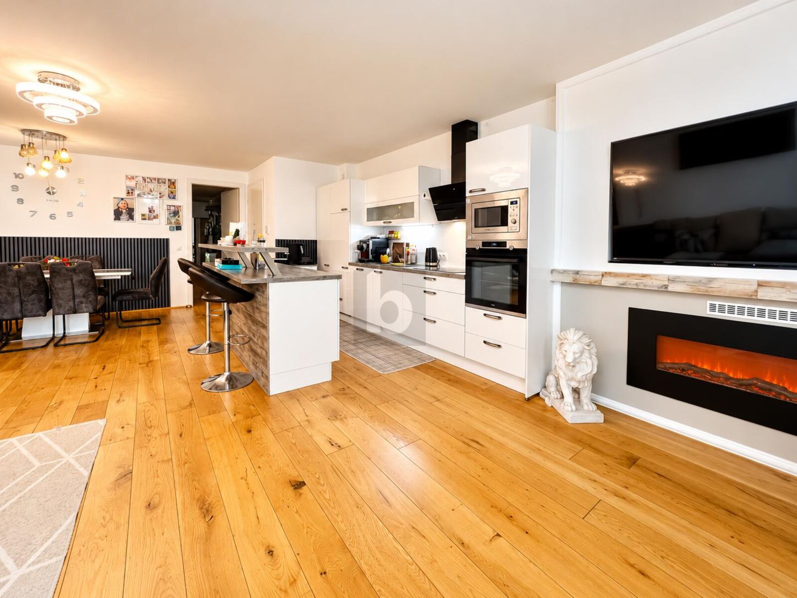 Preisreduktion! EINZIGARTIGE RAUMAUFTEILUNG MIT SONNIGEM GARTEN UND TERRASSE! / / 5541 Altenmarkt im Pongau / Bild 3