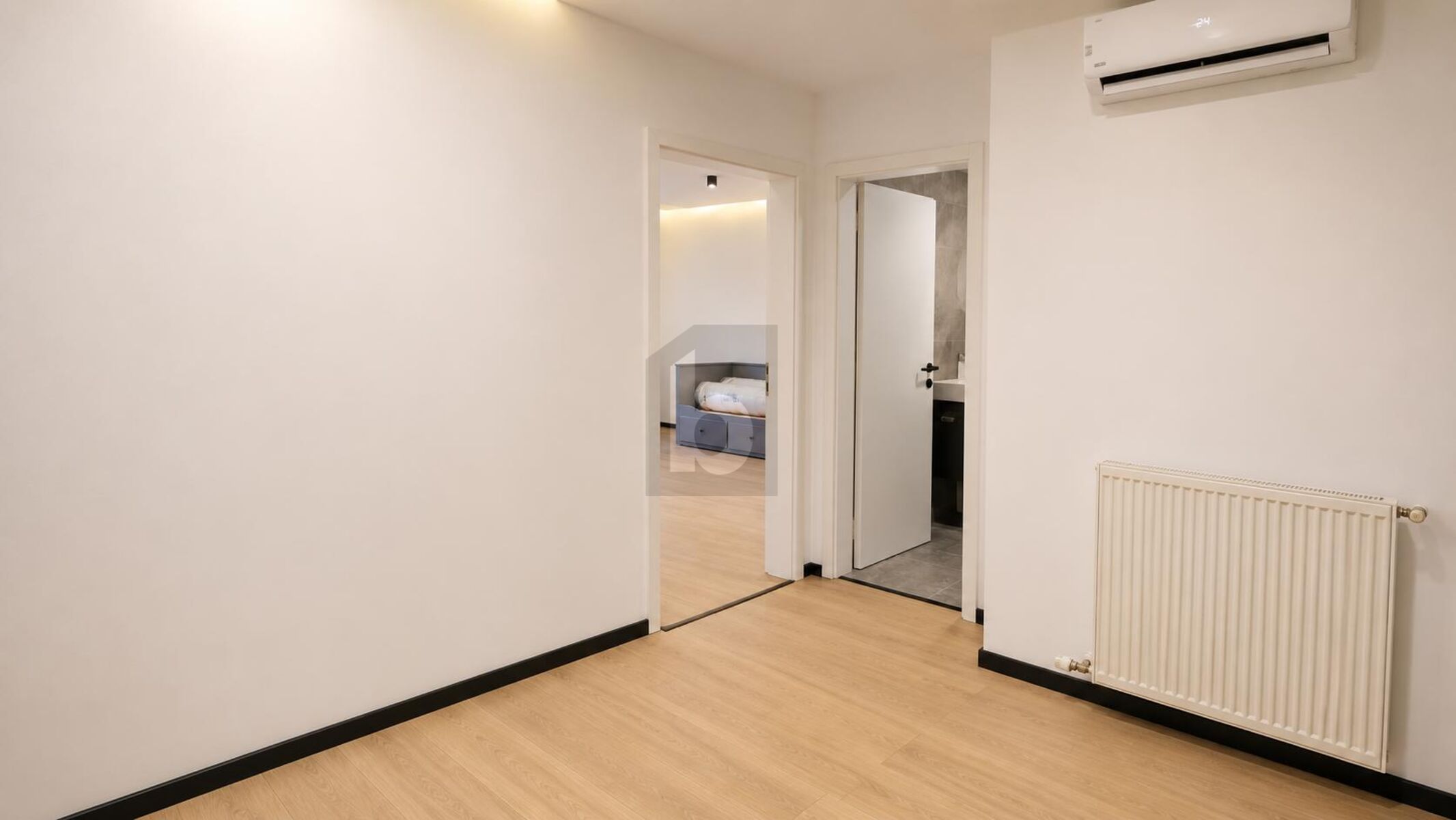 EXKLUSIVE ERSTBEZUGSWOHNUNG MIT 91 M� UND BALKON IN ZENTRALER LAGE