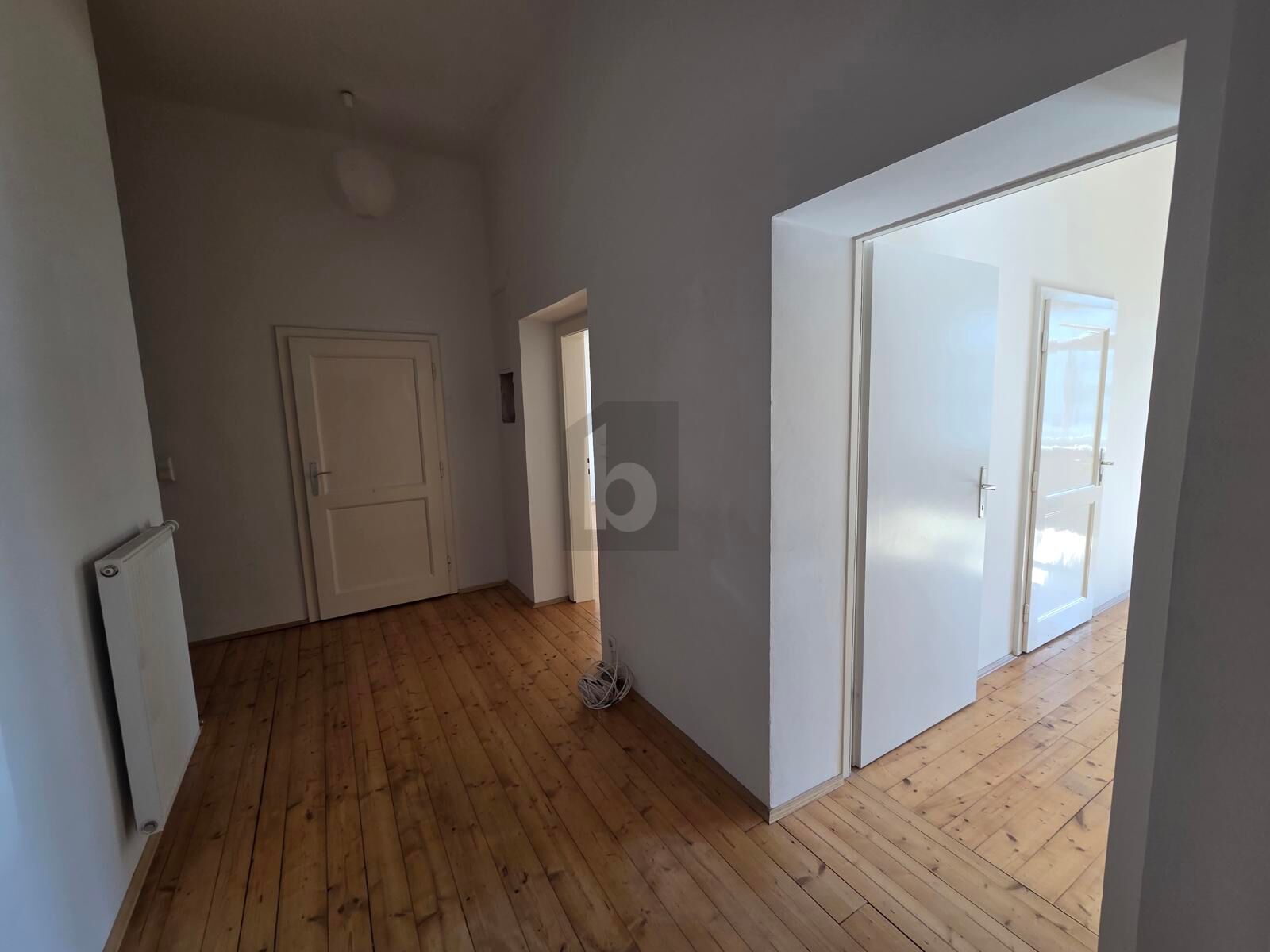 Preisreduktion! 116 M² ALTBAUFLAIR MIT BALKON IN TOP-LAGE / / 8010 Graz / Bild 3