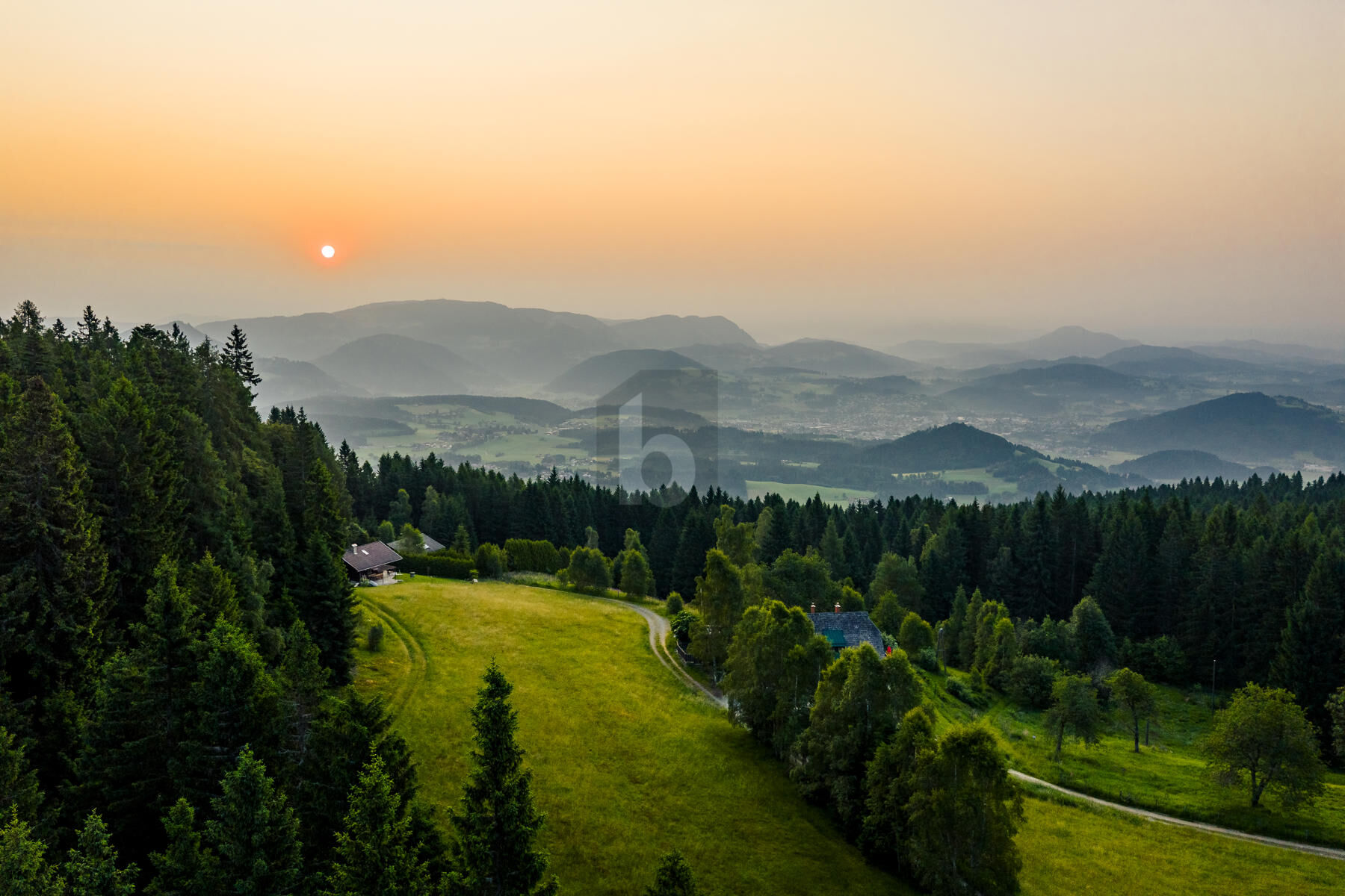 ABSOLUTE RUHELAGE AUF 1100 METER MIT ATEMBERAUBENDEM PANORAMA 
