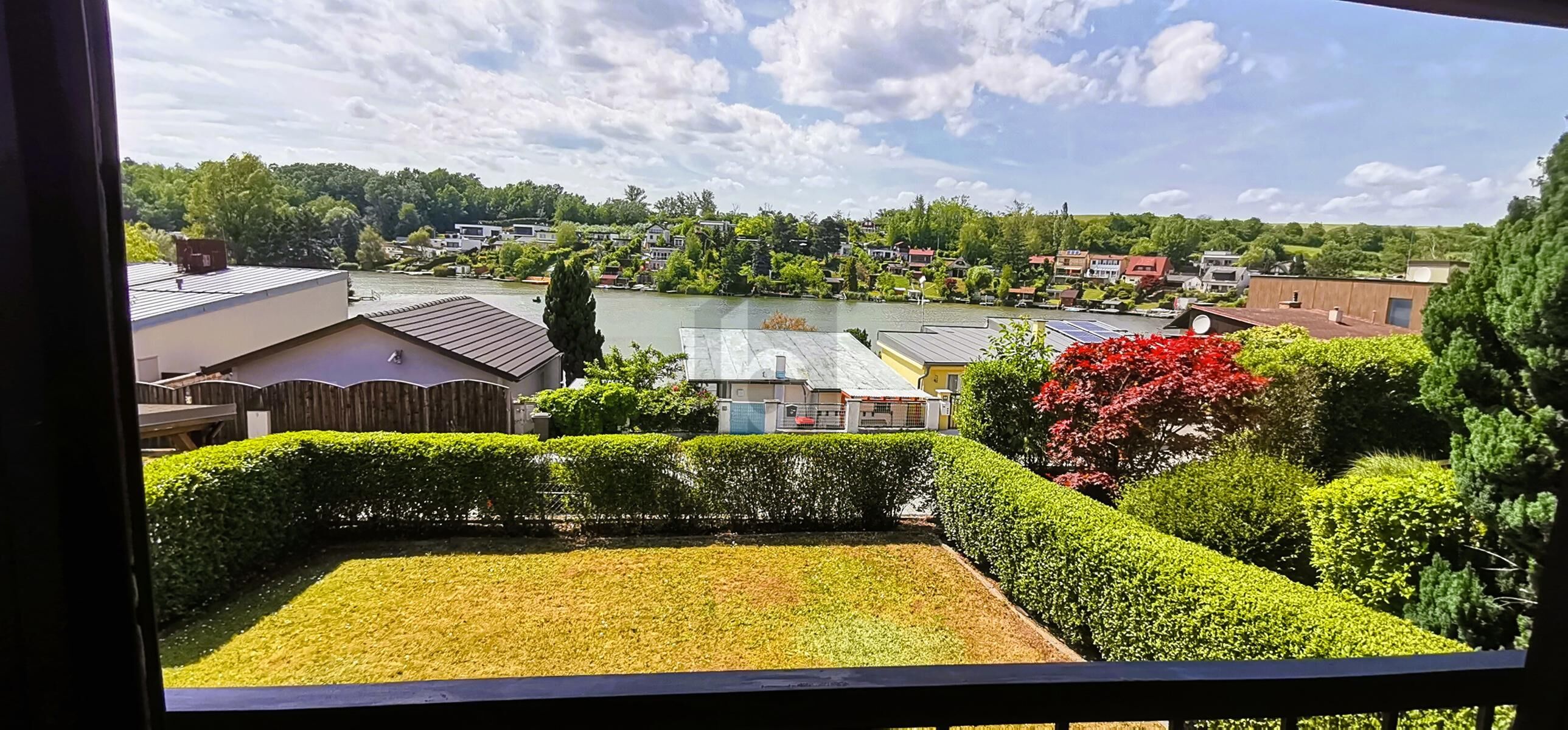 TINYHOUSE MIT ATEMBERAUBENDEM SEEBLICK / / 7033 Pöttsching / Bild 0