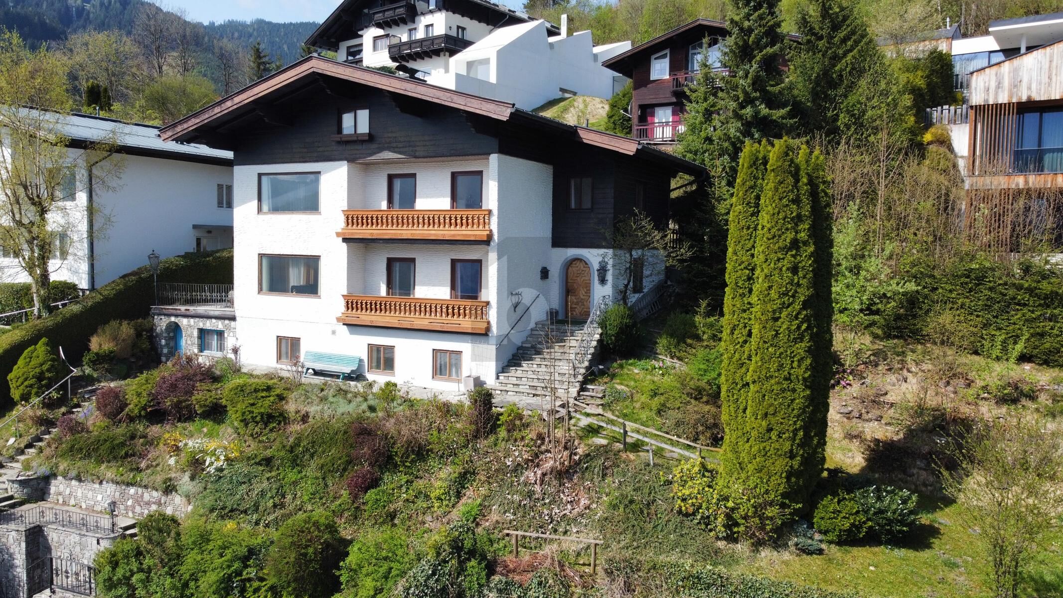 TRAUMLAGE MIT SENSATIONELLEM AUSBLICK UND SEHR VIEL POTENTIAL /  / 5700&nbsp;Zell am See / Bild 3
