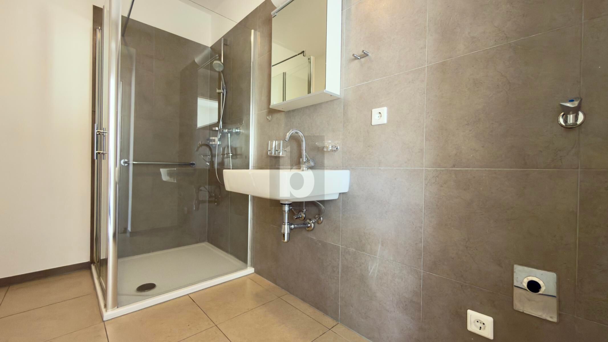 BARRIEREFREI MIT 20 QM S�D BALKON IN RUHELAGE BEIM KRANKENHAUS /  / 2700&nbsp;Wiener Neustadt / Bild 3