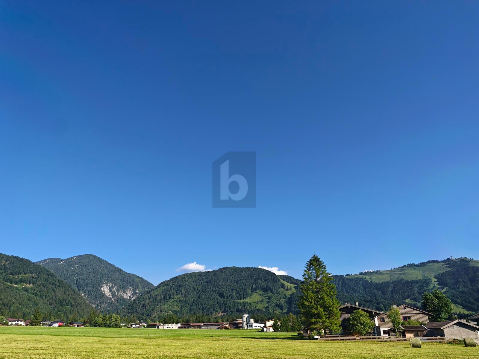 SONNENLAGE MIT TRAUMHAFTEM PANORAMABLICK / / 6393 St. Ulrich am Pillersee / Bild 1