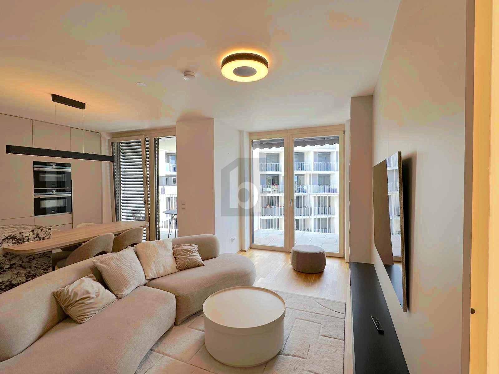 DESIGN TRIFFT WOHNKOMFORT ? EXKLUSIVE WOHNUNG MIT VIER FREIFL�CHEN NAHE SCH�NBRUNN /  / 1140&nbsp;Wien / Bild 1