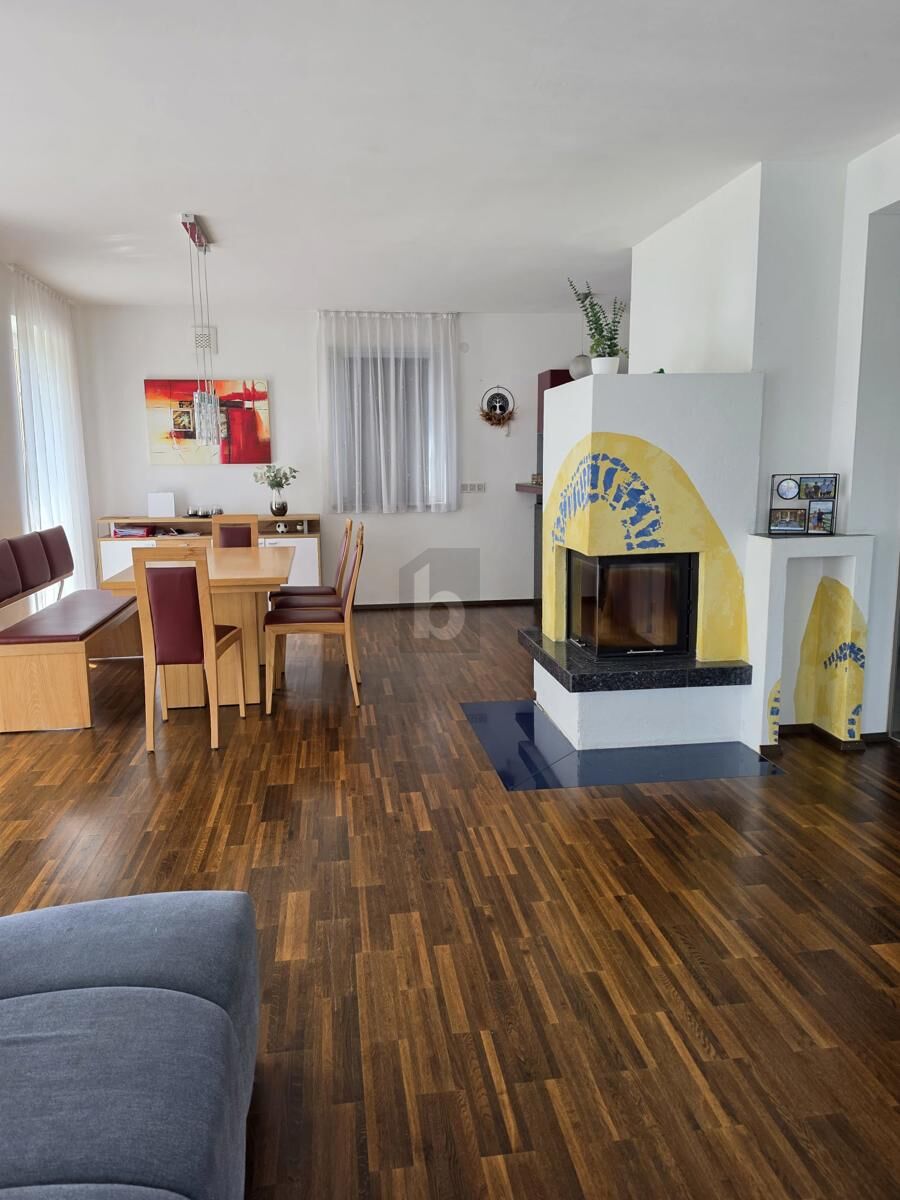 EXKLUSIVES NIEDRIGSTENERGIEHAUS: SMART-HOME, PREMIUM-AUSSTATTUNG & 1.295 M² RUHELAGE / / 4303 St. Pantaleon / Bild 2