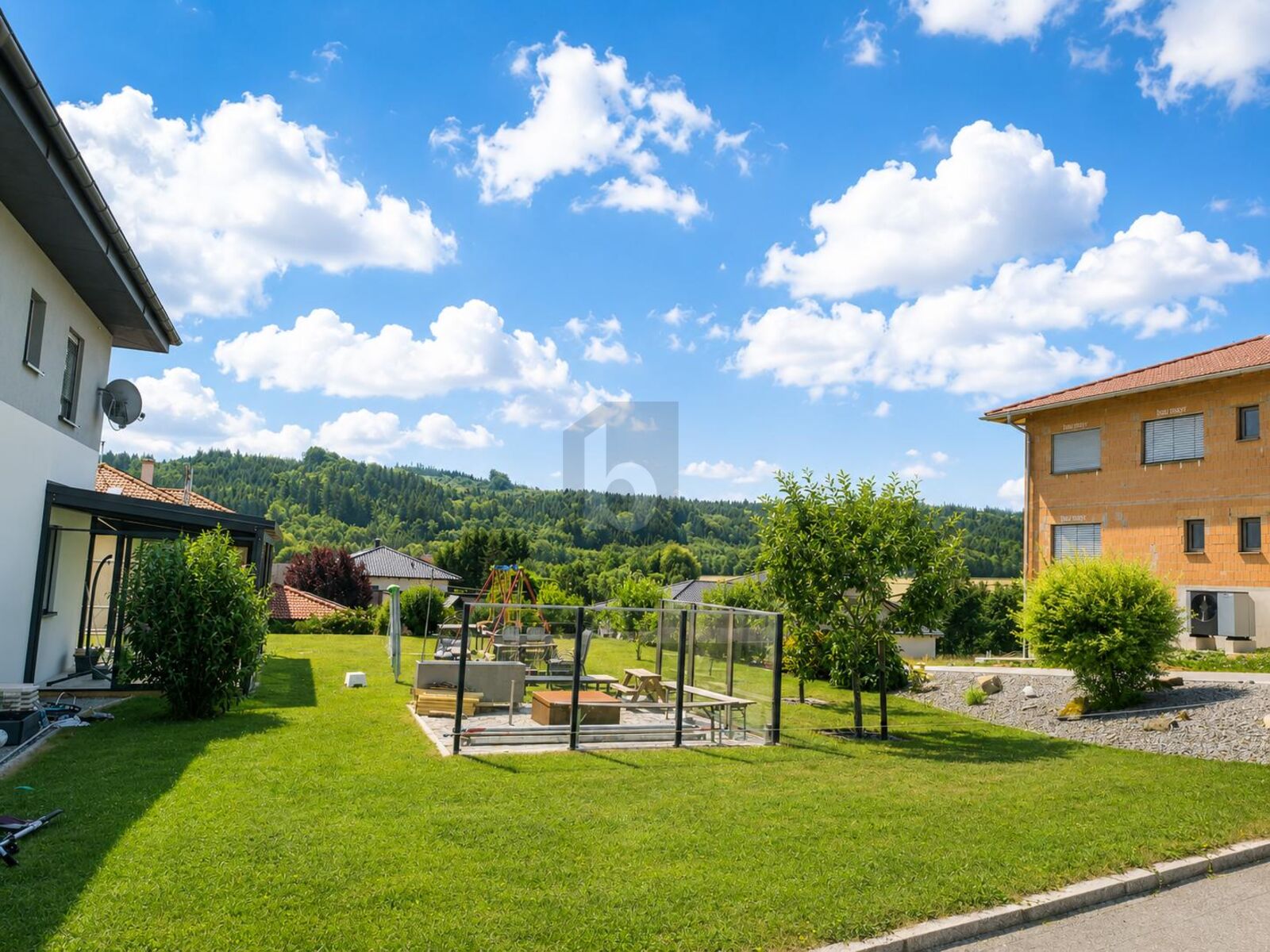 UNVERBAUBARE BAUGRUNDSTÜCKE IN SONNIGER GRÜNLAGE MIT TRAUMHAFTEM WEITBLICK / / 4920 Schildorn / Bild 2
