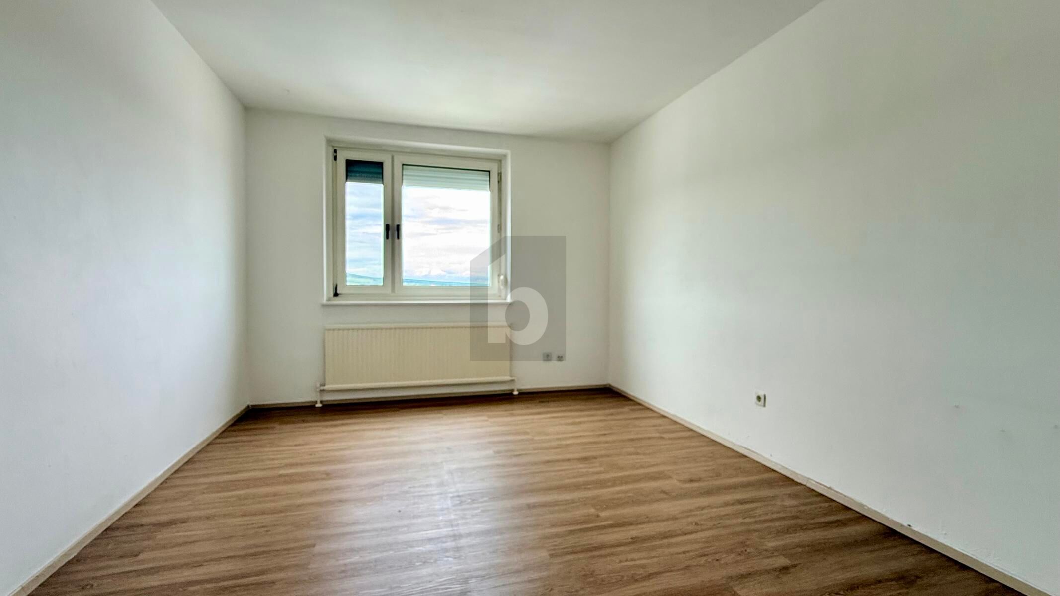 PANORAMAWOHNUNG MIT KLIMAANLAGE UND SONNIGEM S�D-OST BALKON /  / 7000&nbsp;Eisenstadt / Bild 2