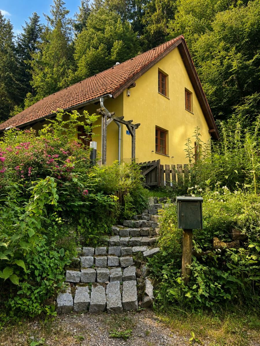 Preisreduktion! NATURIDYLLE MIT FERNBLICK ? CHARMANTES EINFAMILIENHAUS AUF ÜBER 1.000 M² GRUNDSTÜCK IN ABSOLUTER RUHELAGE / / 2831 Warth / Bild 1