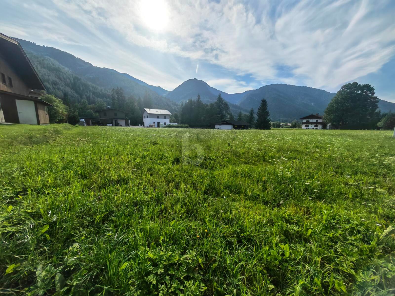 SONNIGER PANORAMABLICK VOLL ERSCHLOSSEN  /  / 6393&nbsp;St. Ulrich am Pillersee / Bild 1