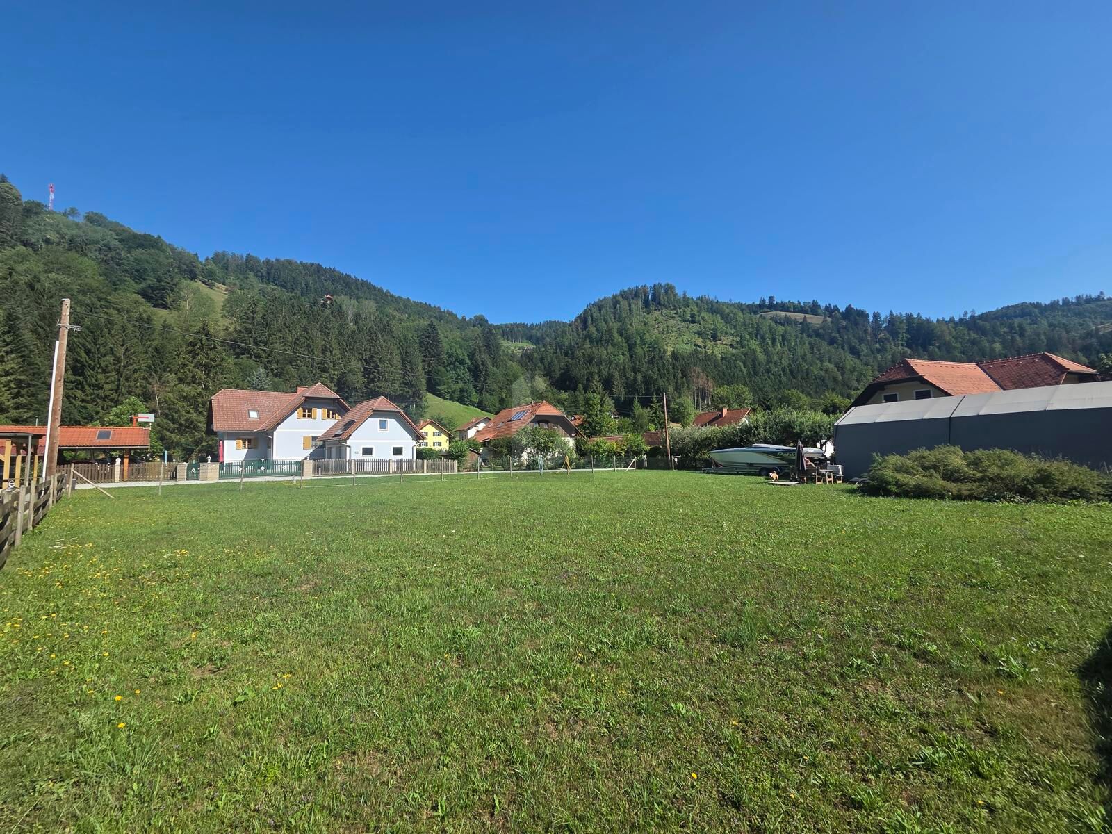 LETZTE GELEGENHEIT, VOLL ERSCHLOSSENES BAUGRUNDSTÜCK MIT 1.266 M² IN DEUTSCHFEISTRITZ