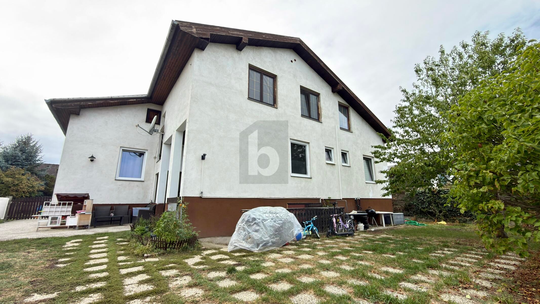 INVESTMENT: IN TOP RUHELAGE MIT 5 WOHNEINHEITEN UND VOLLKELLER / / 2493 Lichtenwörth-Nadelburg / Bild 1